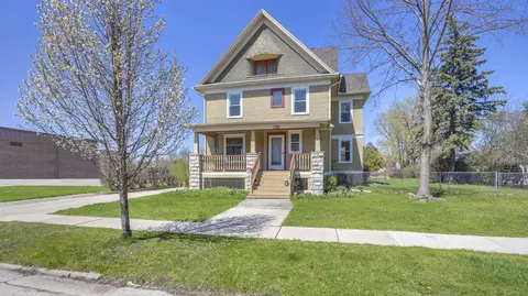 143 E Merrill, Fond Du Lac, WI 54935