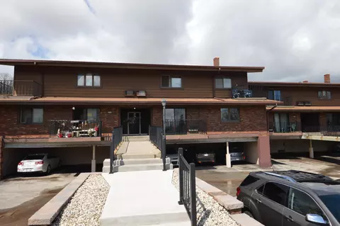 3985 S 84th #2, Greenfield, WI 53228