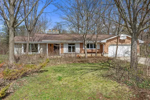 12750 Green Mdw, Elm Grove, WI 53122