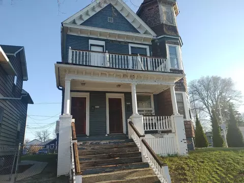 2302 W Galena, Milwaukee, WI 53205