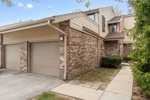 2544 W Parnell, Milwaukee, WI 53221