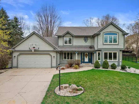 3304 River Vly, Waukesha, WI 53189
