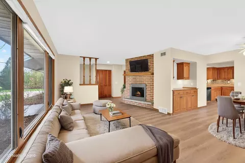 17225 Penbrook, Brookfield, WI 53045