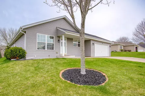 221 Pioneer, Johnson Creek, WI 53038