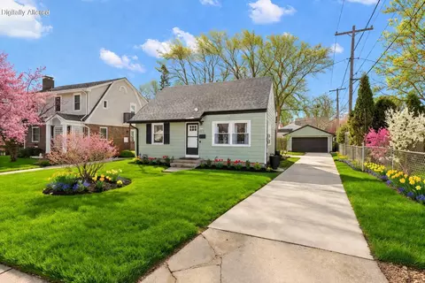 9131 W Mt Vernon, Milwaukee, WI 53226