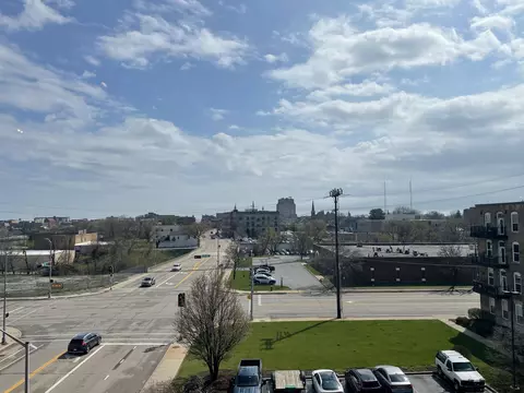 720 S Marquette #417, Racine, WI 53403
