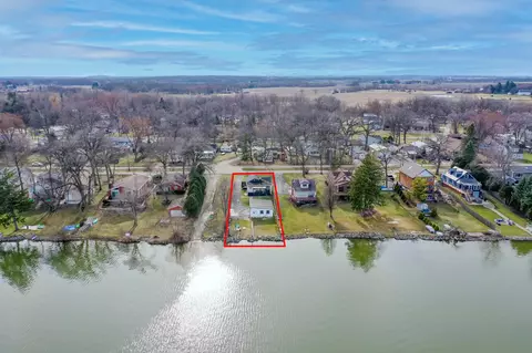 2225 Lakeshore, Dover, WI 53139