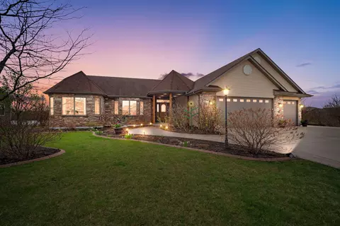2203 Penbrook, Mount Pleasant, WI 53406