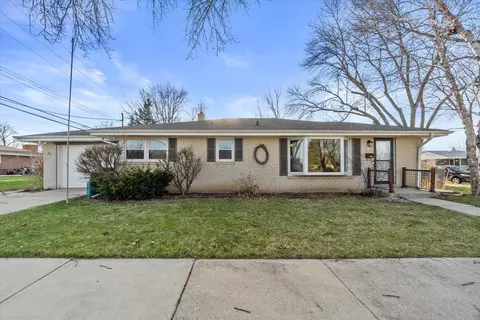 3716 Marquette, Racine, WI 53402