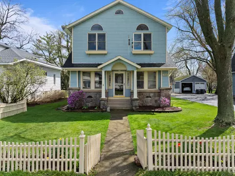 206 Wood, Walworth, WI 53184