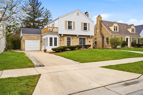 2565 N 84th, Wauwatosa, WI 53226
