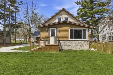 w348n5133 Elm, Oconomowoc, WI 53069