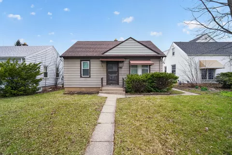 4722 N 22nd, Milwaukee, WI 53209