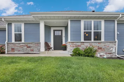 w204n17637 Laurel, Jackson, WI 53037
