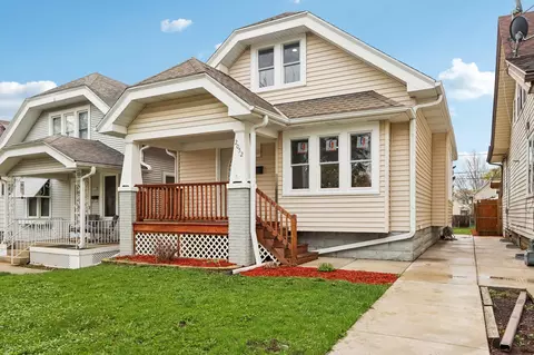 2052 S 73rd, West Allis, WI 53219