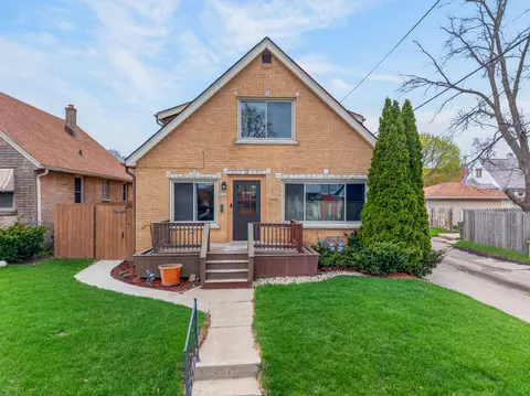 3521 S 11th, Milwaukee, WI 53221