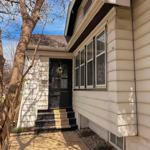 2260 N 62nd, Wauwatosa, WI 53213