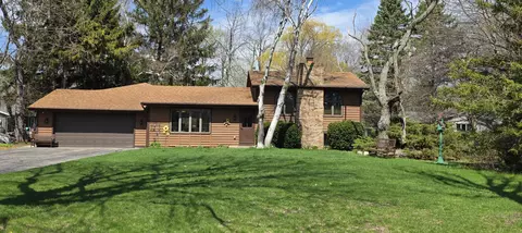 2012 Creek Rdg, Racine, WI 53402