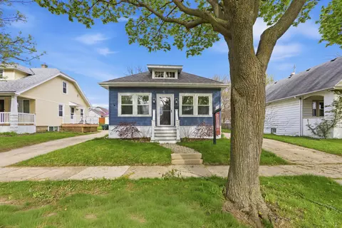 536 N 61st, Wauwatosa, WI 53213