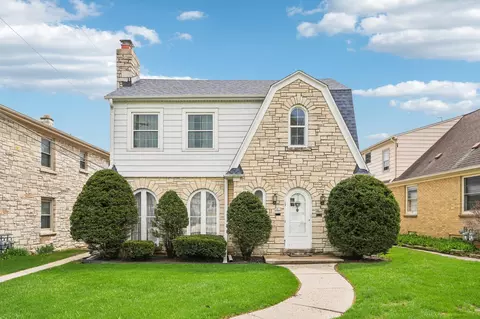 5813 W Filmore #5815, West Allis, WI 53219