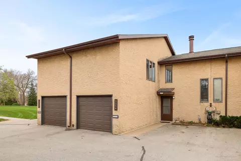 3354 E La, Crosse, WI 54601