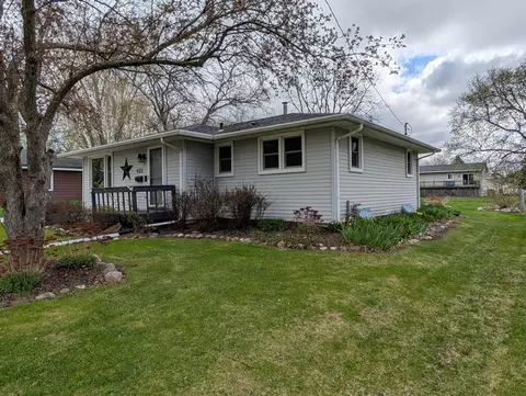 421 N Lincoln, Elkhorn, WI 53121