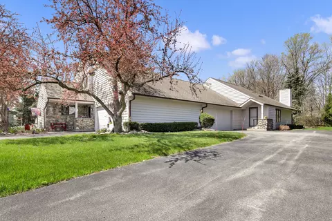 w135n8103 Wood, Menomonee Falls, WI 53051