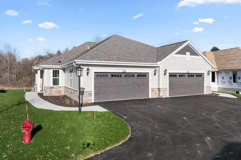 w204n17685 Laurel #801, Jackson, WI 53037