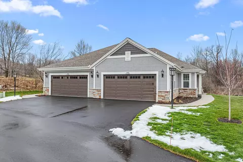 w204n17695 Laurel #702, Jackson, WI 53037