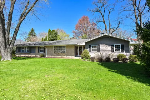 18830 Brookdale, Brookfield, WI 53045