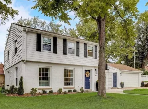 9530 W Auer, Milwaukee, WI 53222