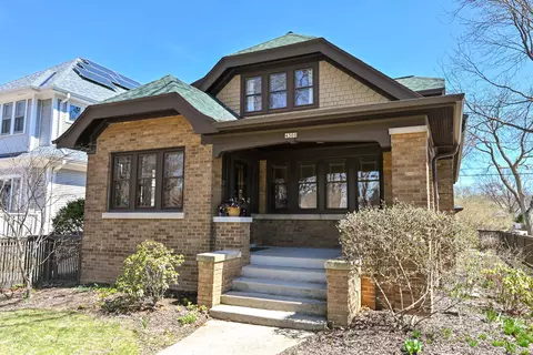 4300 N Woodburn, Shorewood, WI 53211