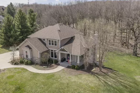 w328s8845 S Oak Tree, Mukwonago, WI 53149