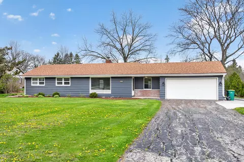 1704 W El Rancho, Mequon, WI 53092