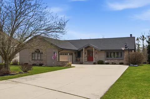 2029 White Pne, Sheboygan, WI 53083
