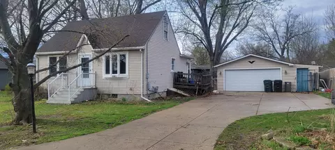 w1390 Greenview Road, Bloomfield, WI 53128