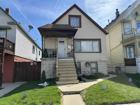 2660 S 10th #2660A, Milwaukee, WI 53215