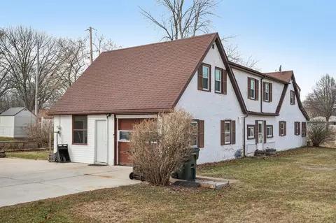 1001 W Bender, Glendale, WI 53217