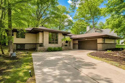 6746 S 35th, Franklin, WI 53132