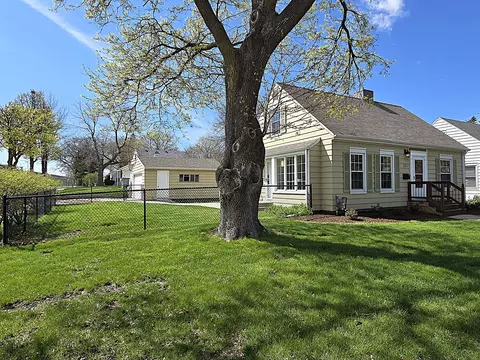 331 S 80th, Milwaukee, WI 53214