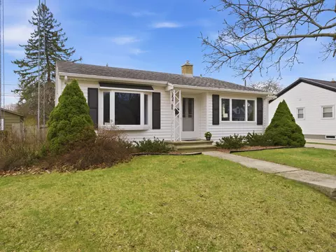 511 Oak, Manitowoc, WI 54220