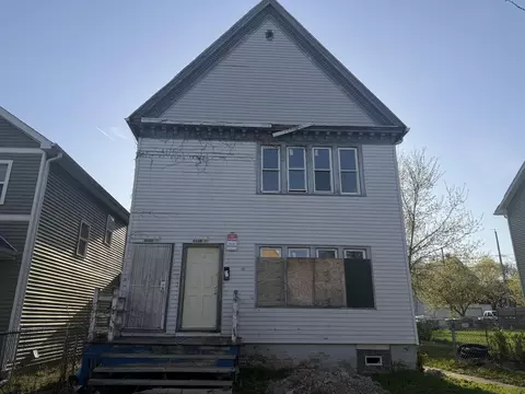 2118 N 38th #2120, Milwaukee, WI 53208