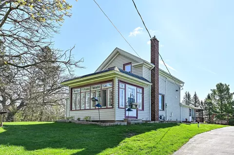 s51w30943 Old Vlg, Genesee, WI 53149