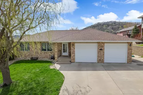 129 Bluffview, Winona, MN 55987