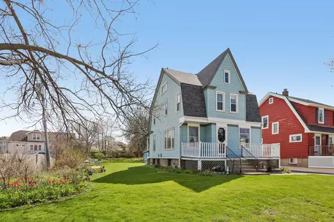 8425 W Lapham, West Allis, WI 53214