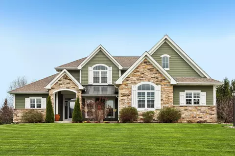 6408 Blue Riv, Racine, WI 53402