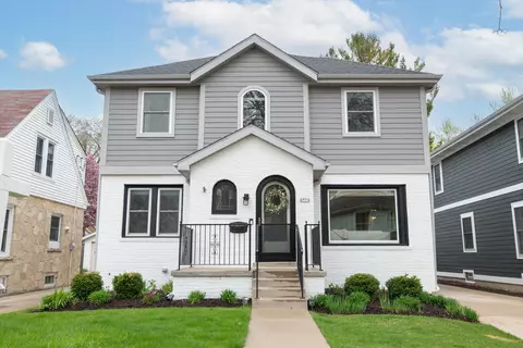 4954 N Diversey, Whitefish Bay, WI 53217