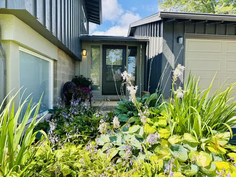 7459 N Chadwick, Glendale, WI 53217