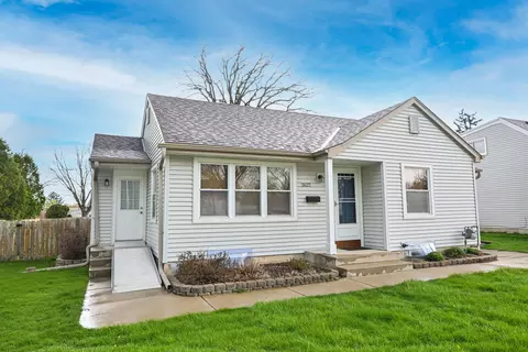 2627 S 75th, West Allis, WI 53219