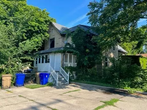 1930 57th, Kenosha, WI 53140